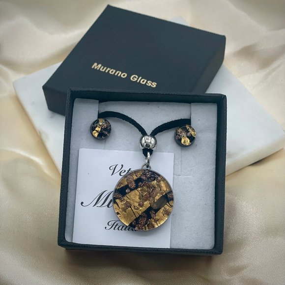 Italian Murano Glass set Necklace and Stud Earrings in Sterling Silver - Picture 1 of 2